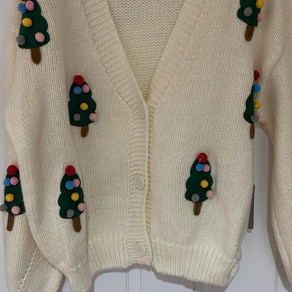 NWT Luna Ivy Cream Cardigan Tree PomPom Embroidery in size medium Christmas? - Picture 4 of 7